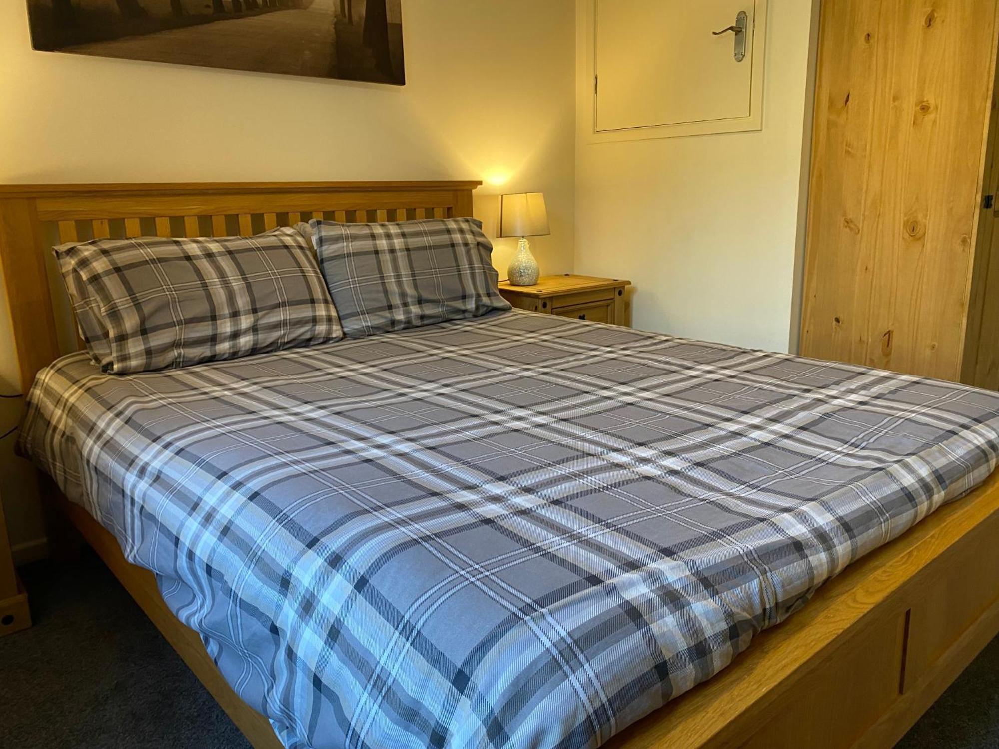 River Courtyard Apartment In The Heart Of Stneots 성니오츠 외부 사진